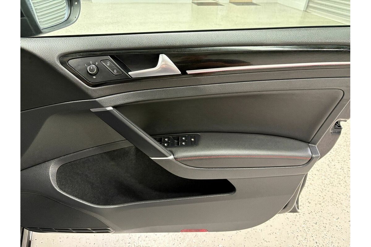 2014 Volkswagen Golf GTI 7