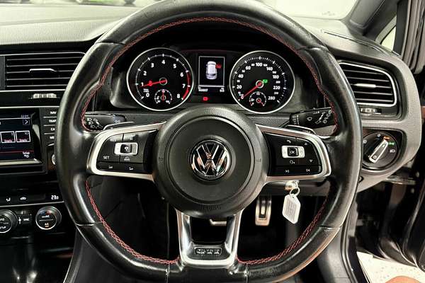 2014 Volkswagen Golf GTI 7
