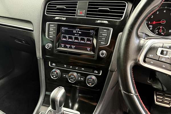 2014 Volkswagen Golf GTI 7
