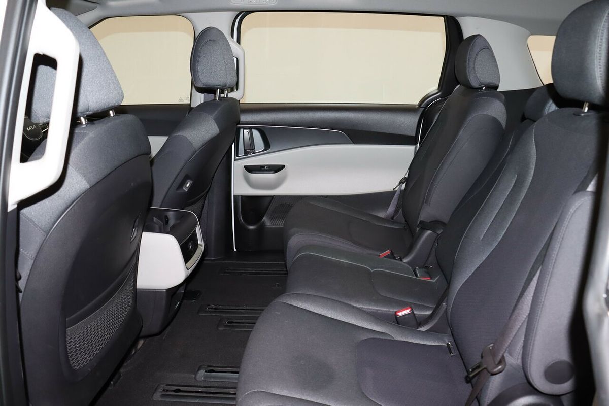 2024 Kia Carnival S KA4