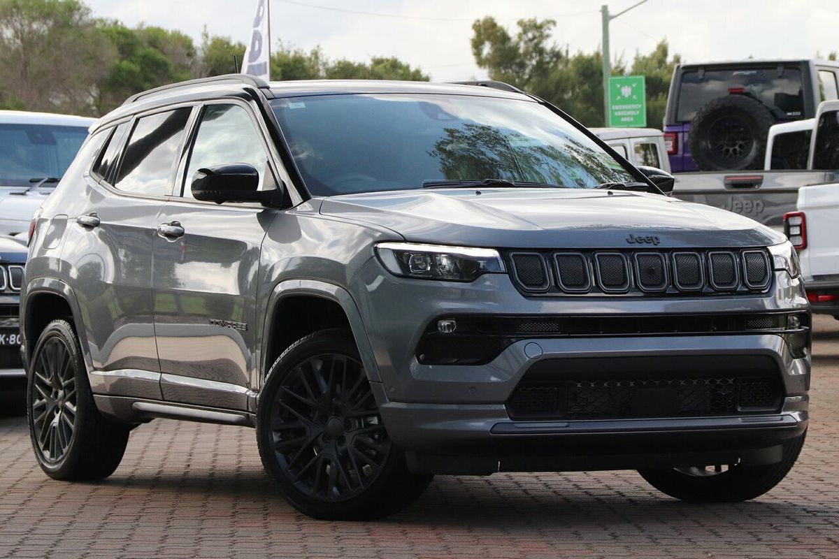 2023 Jeep Compass S-Limited M6