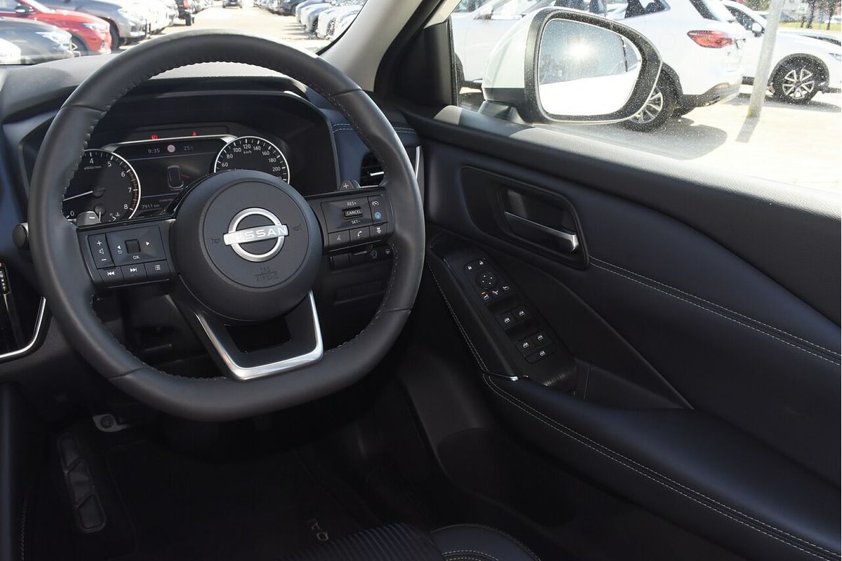 2024 Nissan QASHQAI ST-L J12