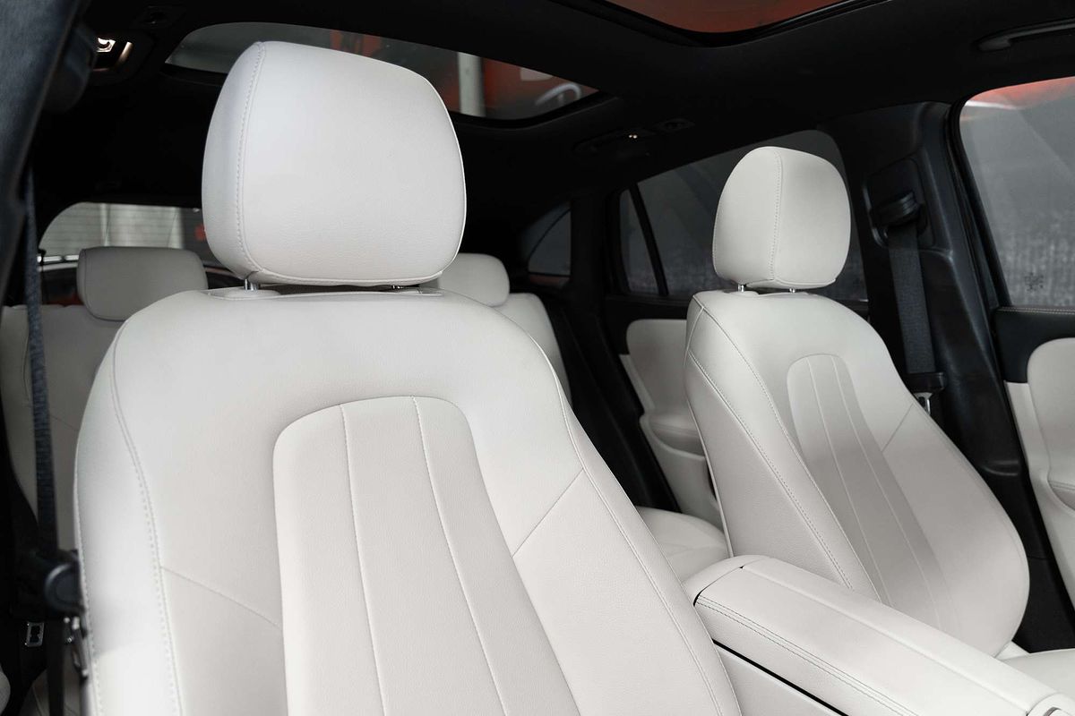 2022 Mercedes-Benz EQA EQA250 H243