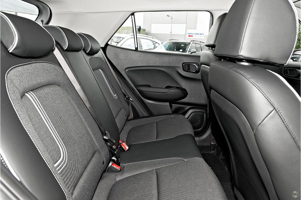 2024 Hyundai Venue Active QX.V5