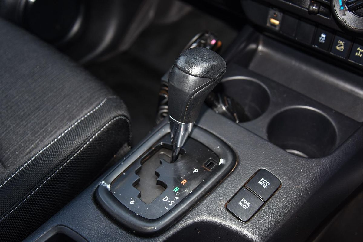2019 Toyota Hilux SR GUN126R 4X4