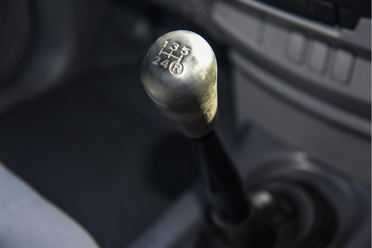 2007 Toyota Hilux SR KUN16R Rear Wheel Drive