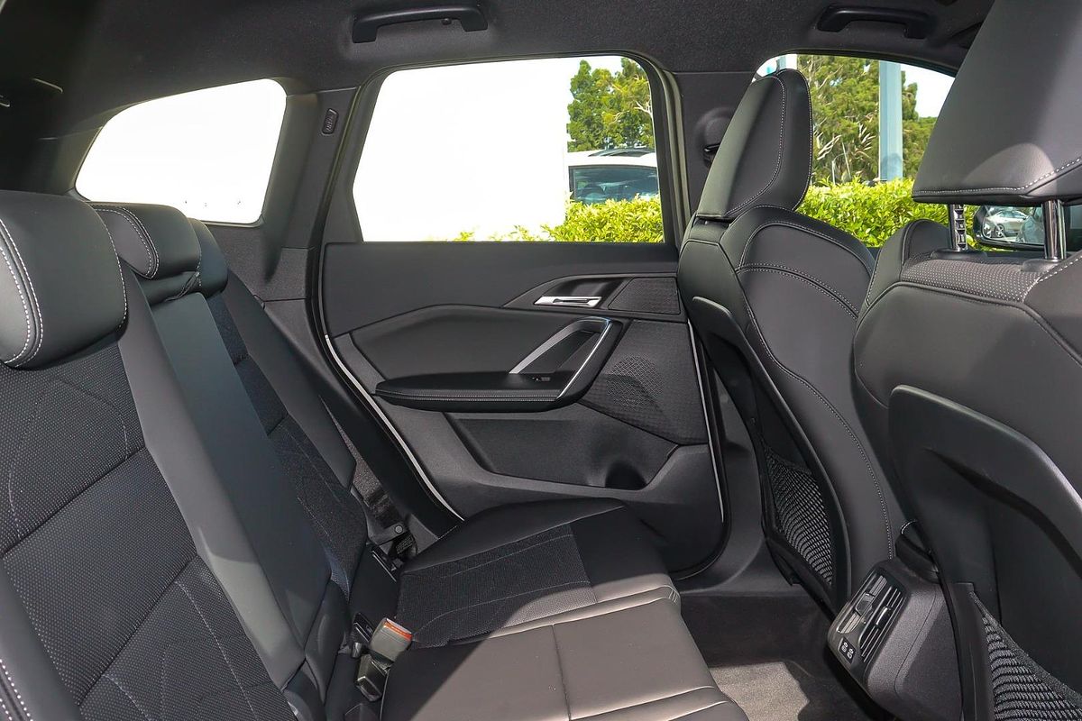 2023 BMW X1 xDrive20i U11