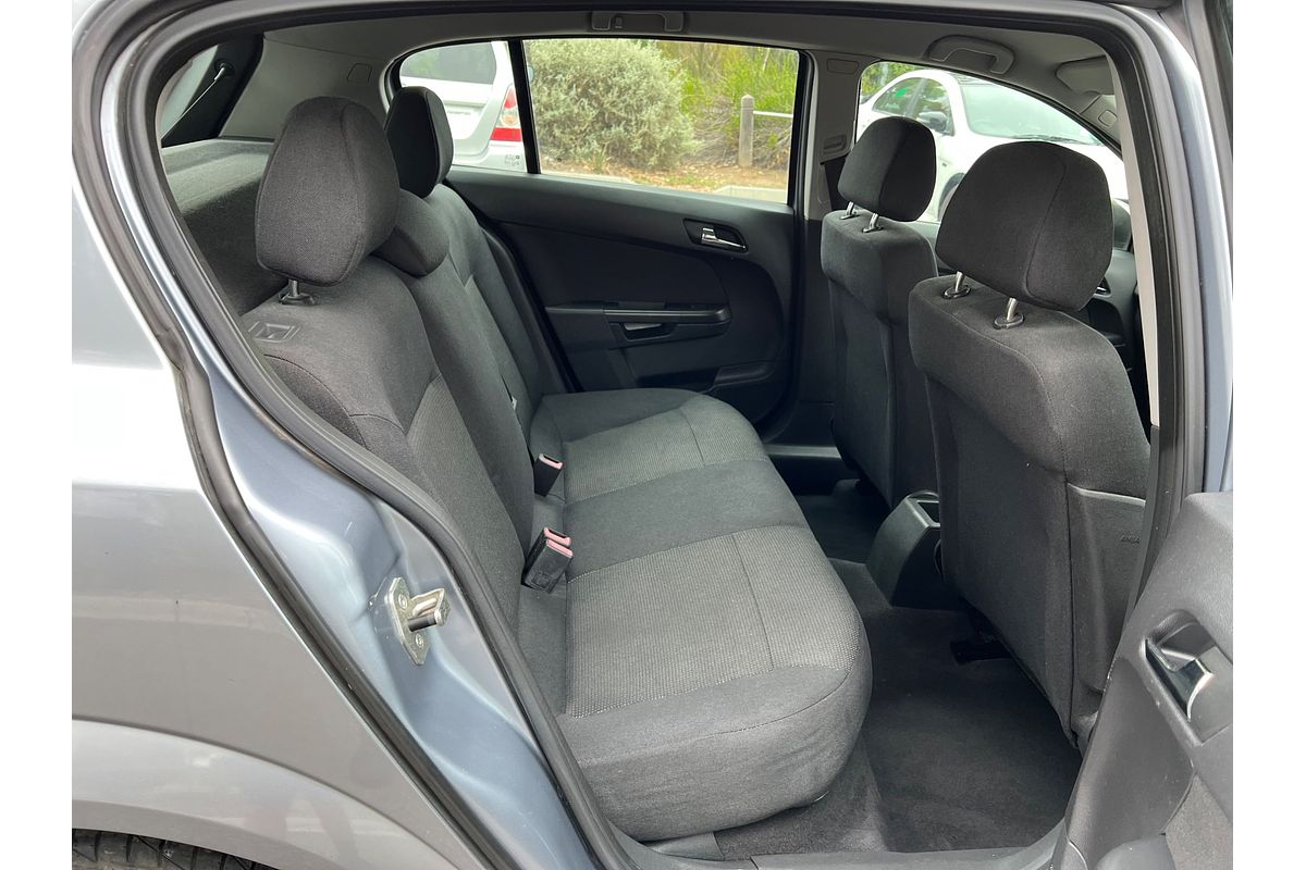 2005 Holden Astra CDXi AH