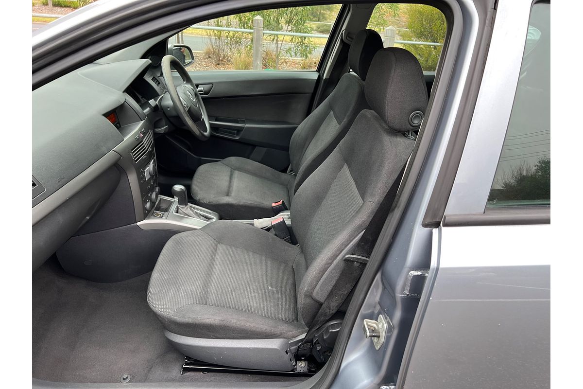 2005 Holden Astra CDXi AH