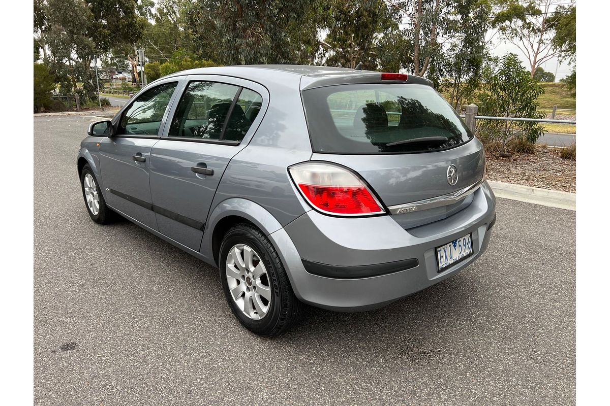 2005 Holden Astra CDXi AH