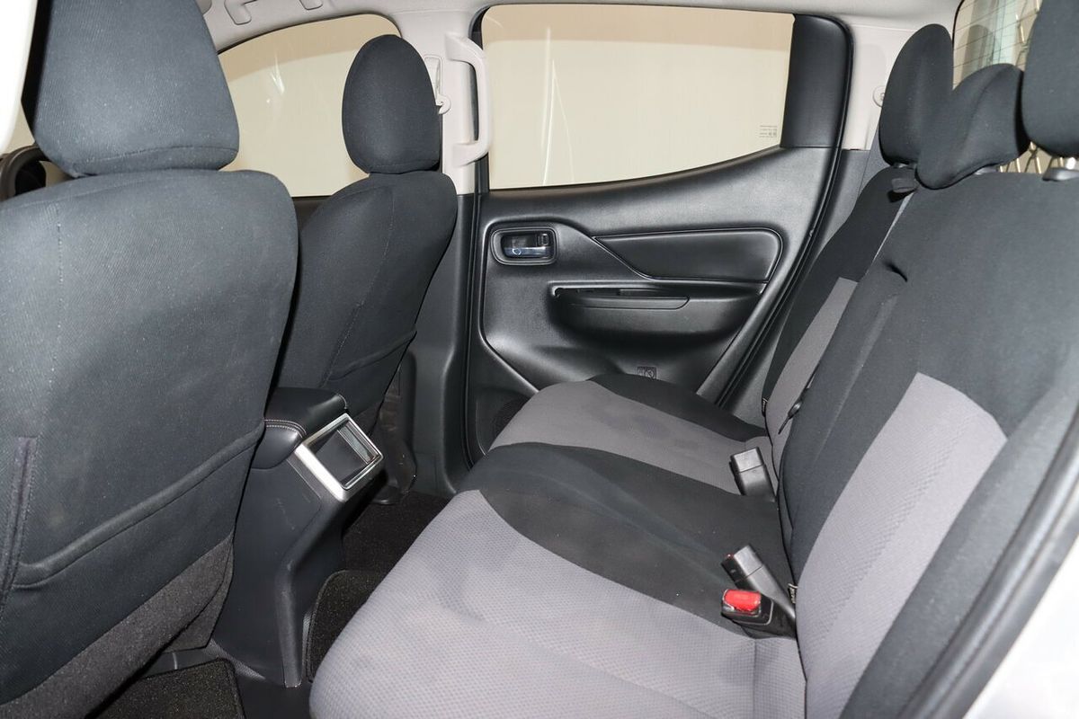2021 Mitsubishi Triton GLX+ MR 4X4