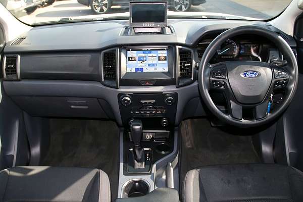 2017 Ford Everest Ambiente UA