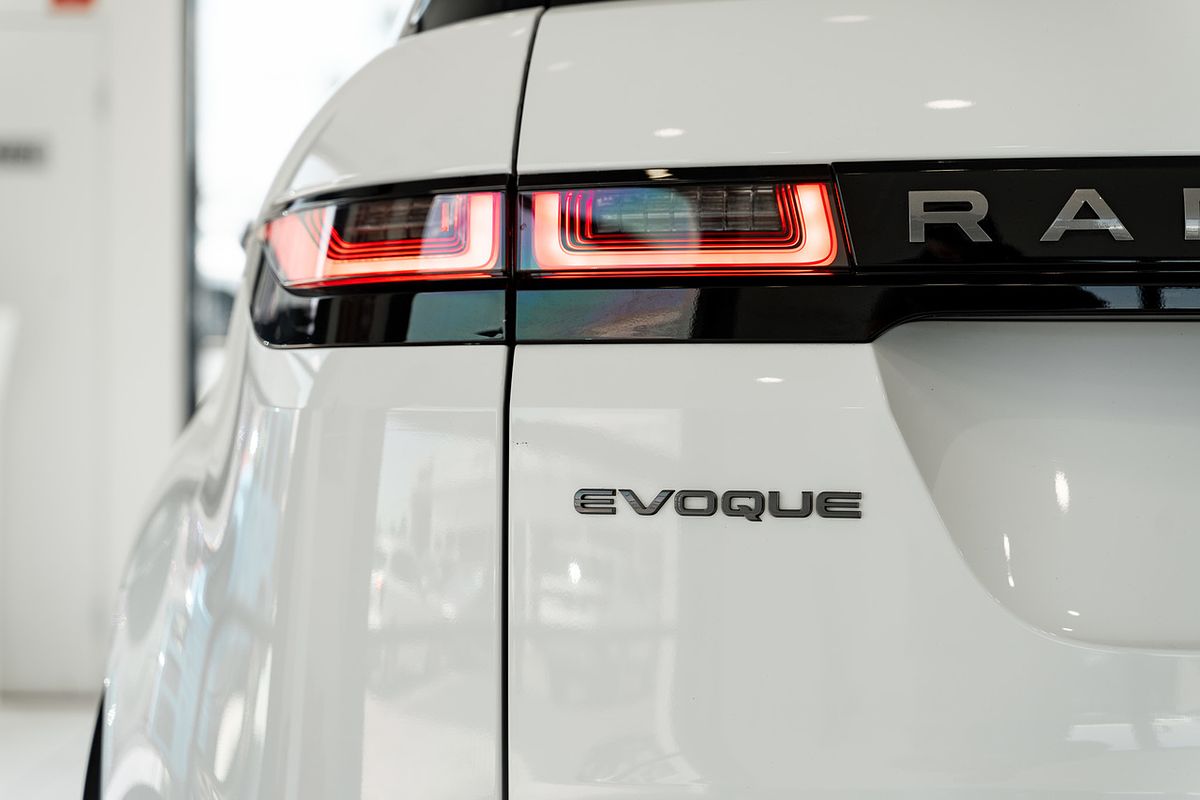 2022 Land Rover Range Rover Evoque P250 R-Dynamic SE L551