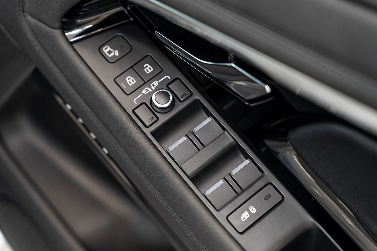 2022 Land Rover Range Rover Evoque P250 R-Dynamic SE L551