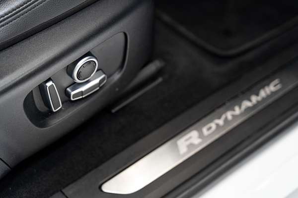 2022 Land Rover Range Rover Evoque P250 R-Dynamic SE L551