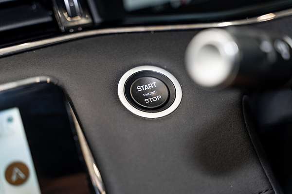 2022 Land Rover Range Rover Evoque P250 R-Dynamic SE L551