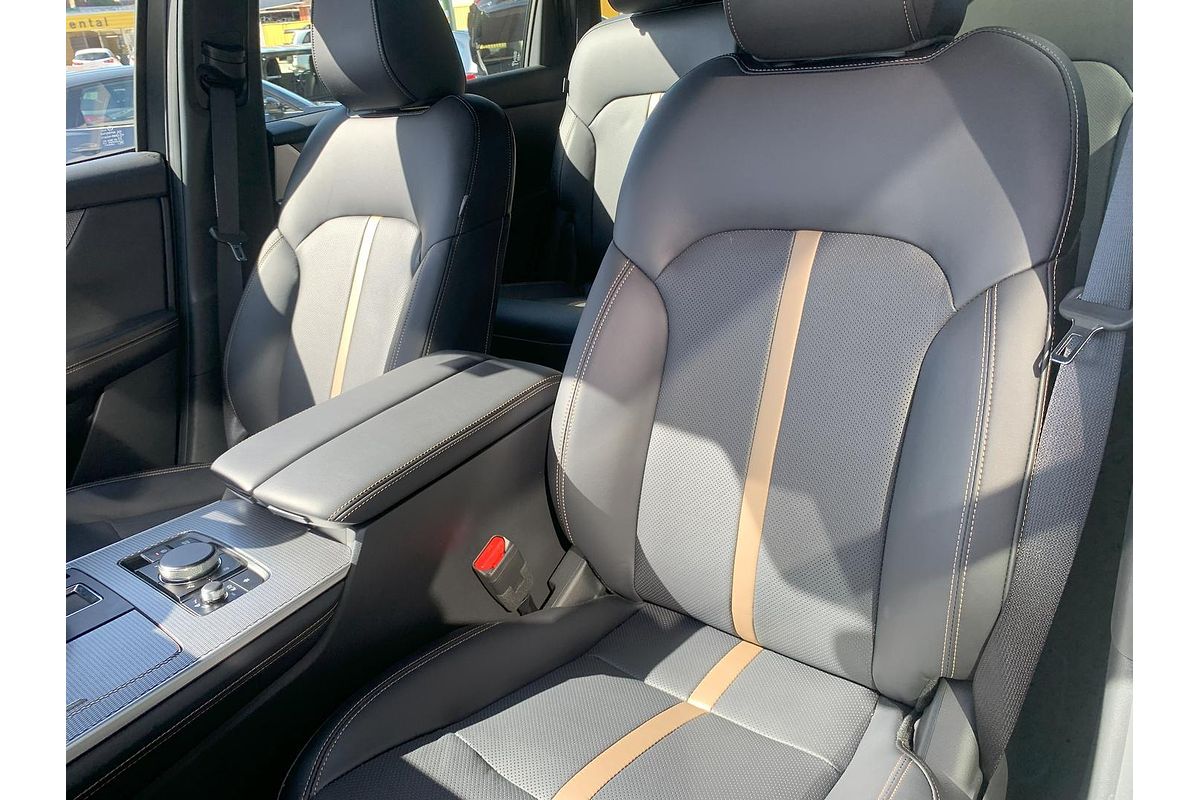 2024 Mazda CX-70 G50e Azami KJ