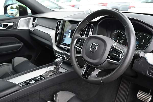 2021 Volvo XC60 T6 R-Design