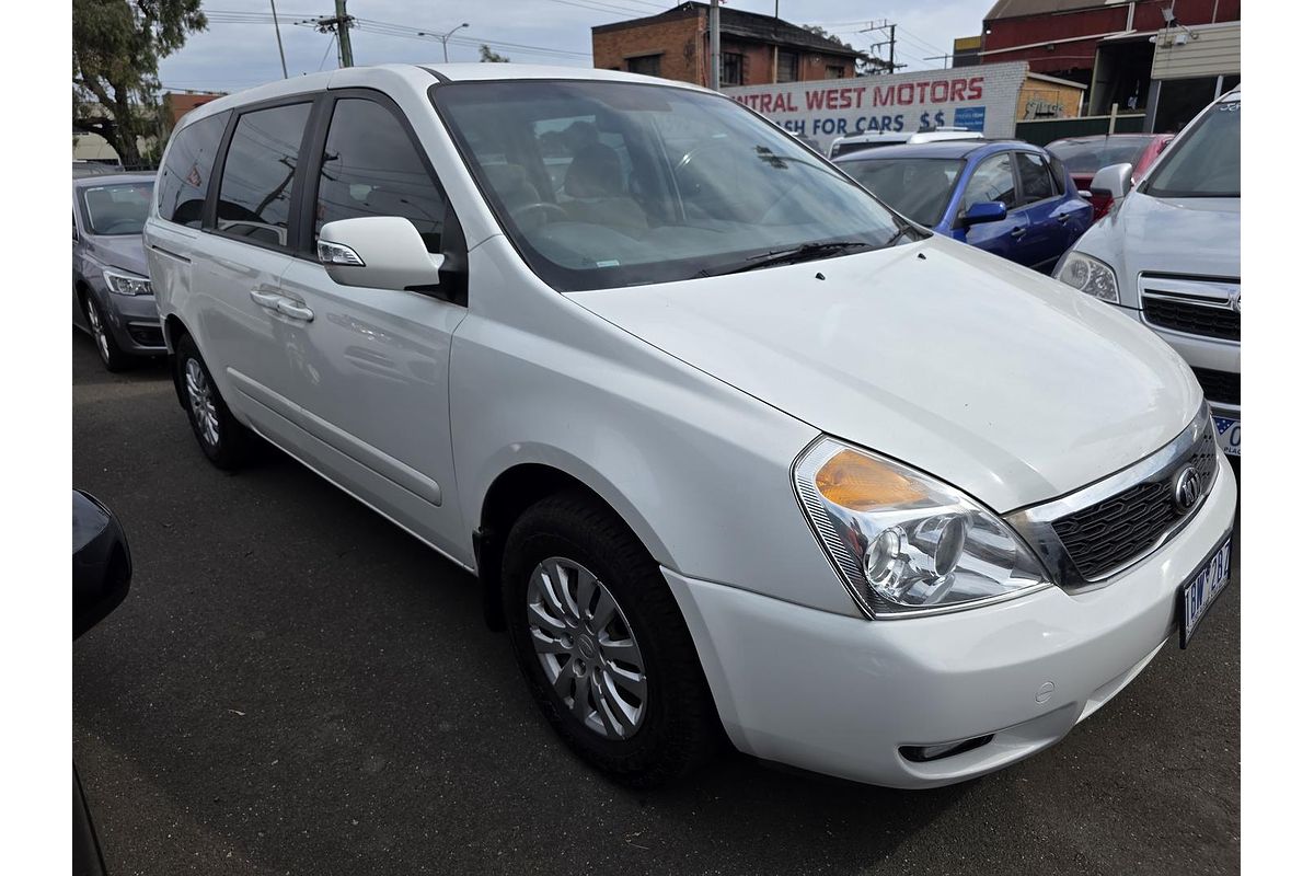 2014 Kia Grand Carnival S VQ
