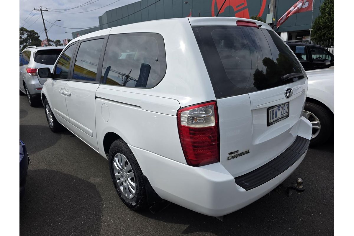 2014 Kia Grand Carnival S VQ