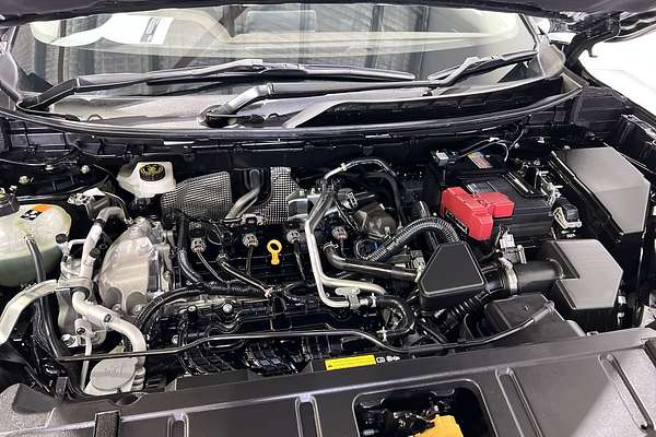 2023 Nissan X-TRAIL ST-L T33