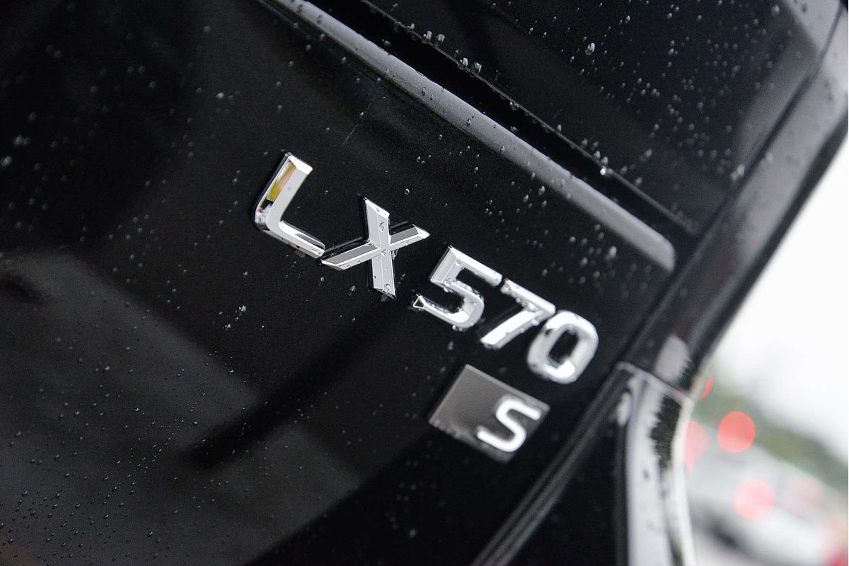 2019 Lexus LX LX570 S URJ201R