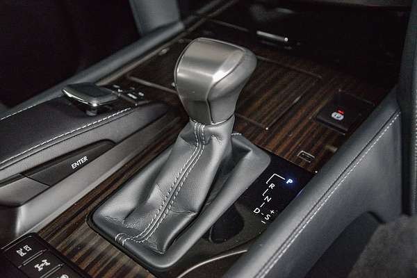 2019 Lexus LX LX570 S URJ201R