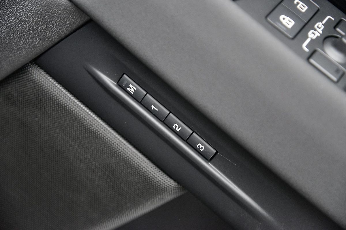 2024 Land Rover Range Rover Evoque P250 Dynamic SE L551