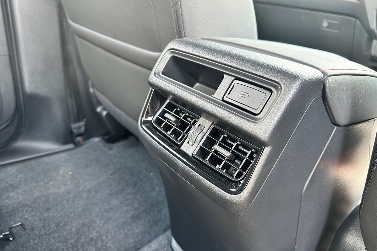 2024 Isuzu D-MAX X-TERRAIN 4X4