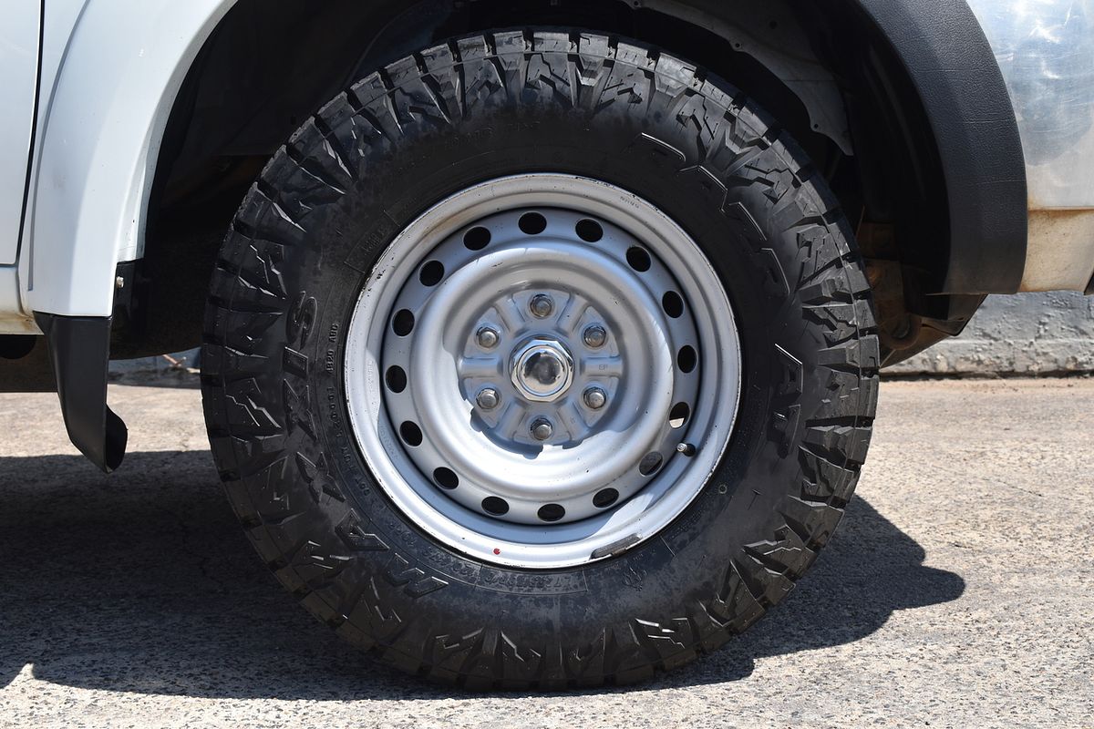 2014 Mitsubishi Triton GLX MN 4X4
