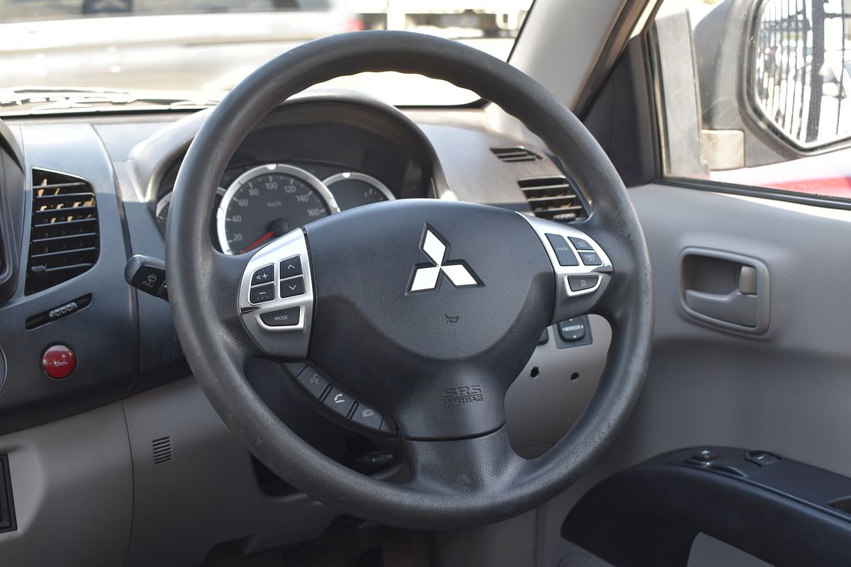 2014 Mitsubishi Triton GLX MN 4X4