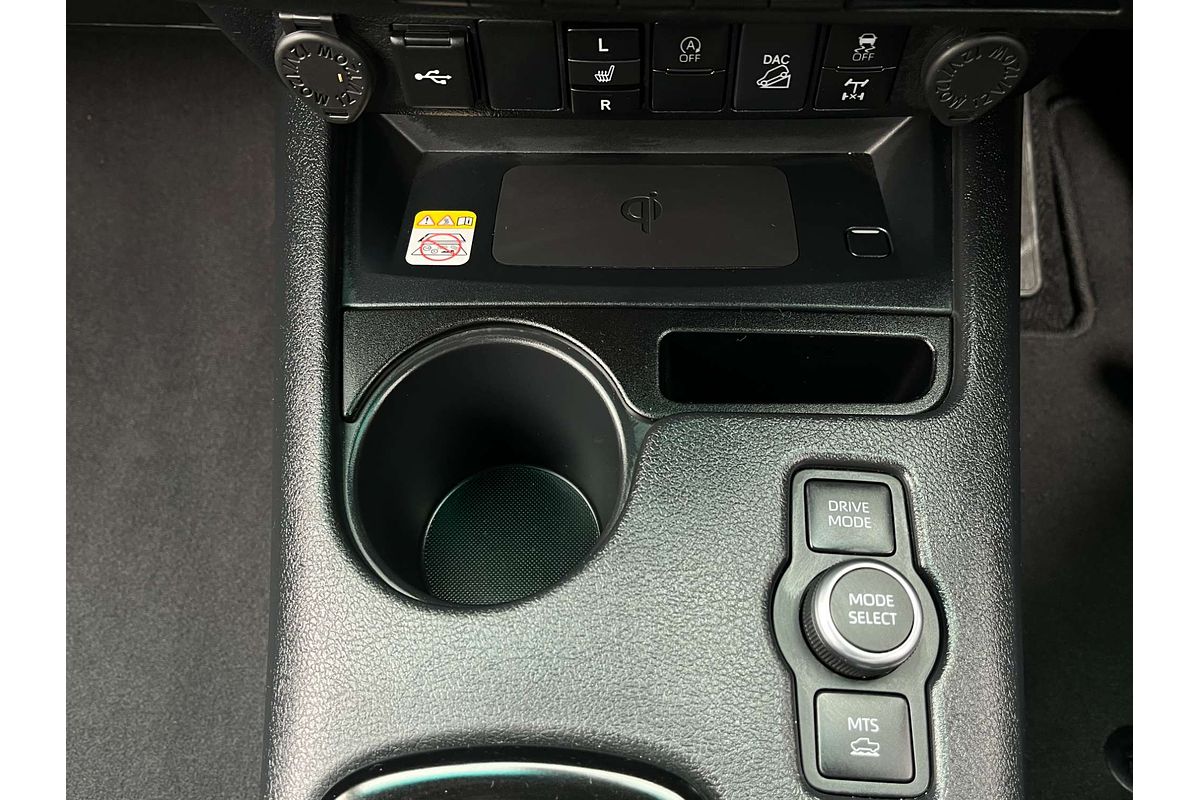 2024 Toyota Hilux Rogue 48V GUN126R 4X4