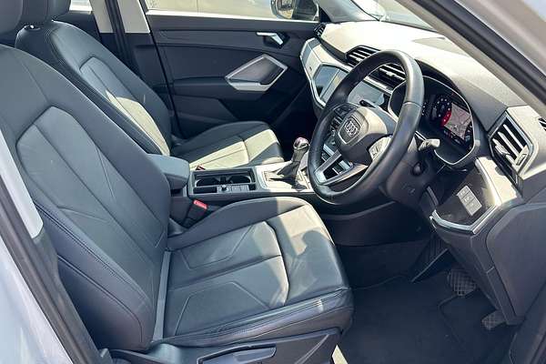 2024 Audi Q3 35 TFSI F3