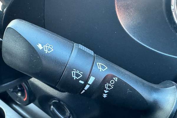2020 Toyota Hilux SR GUN126R 4X4