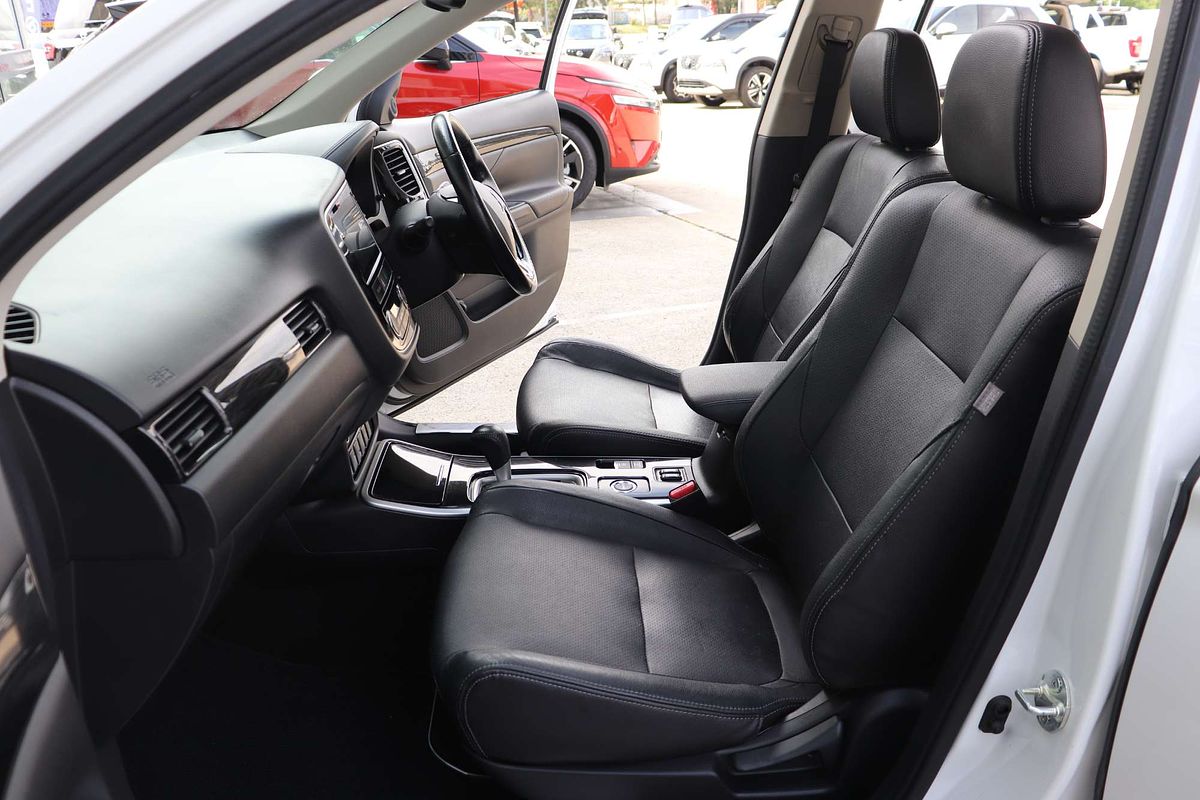 2016 Mitsubishi Outlander Exceed ZK