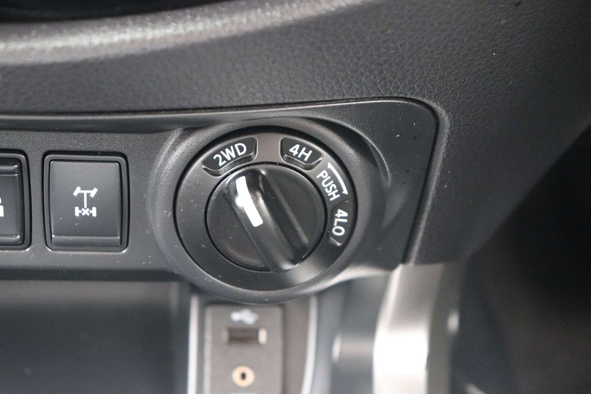 2017 Nissan Navara ST-X D23 Series 2 4X4