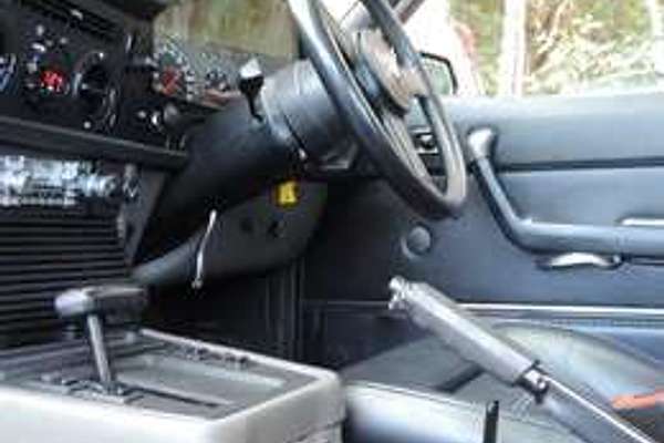 2000 BMW 633