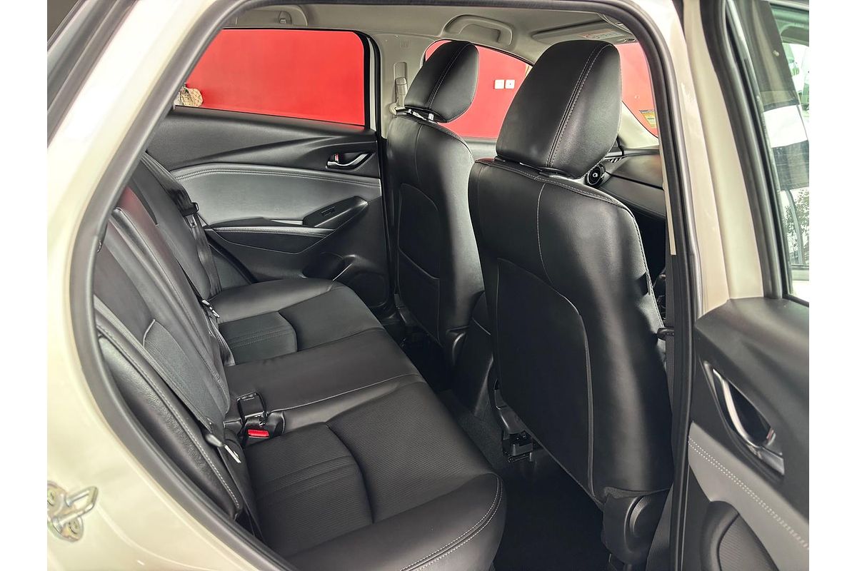 2022 Mazda CX-3 sTouring DK