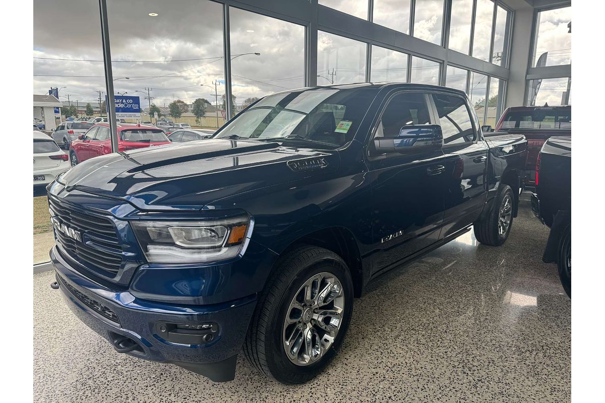 2024 RAM 1500 Laramie Sport RamBox DT 4X4 SWB