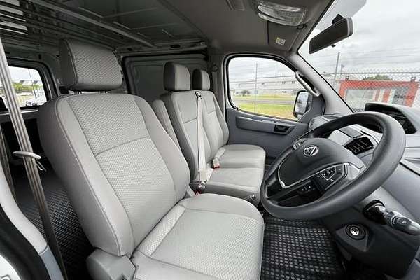 2023 LDV V80 SWB