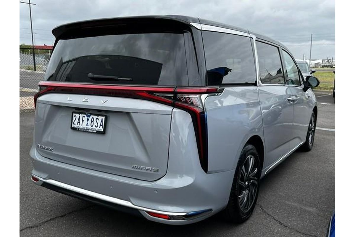 2023 LDV MIFA 9 Luxe