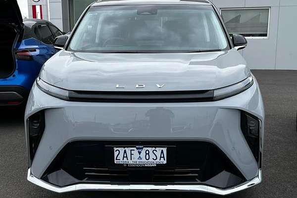 2023 LDV MIFA 9 Luxe