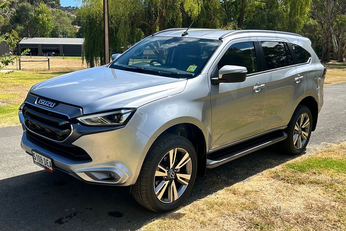 2024 Isuzu MU-X LS-T