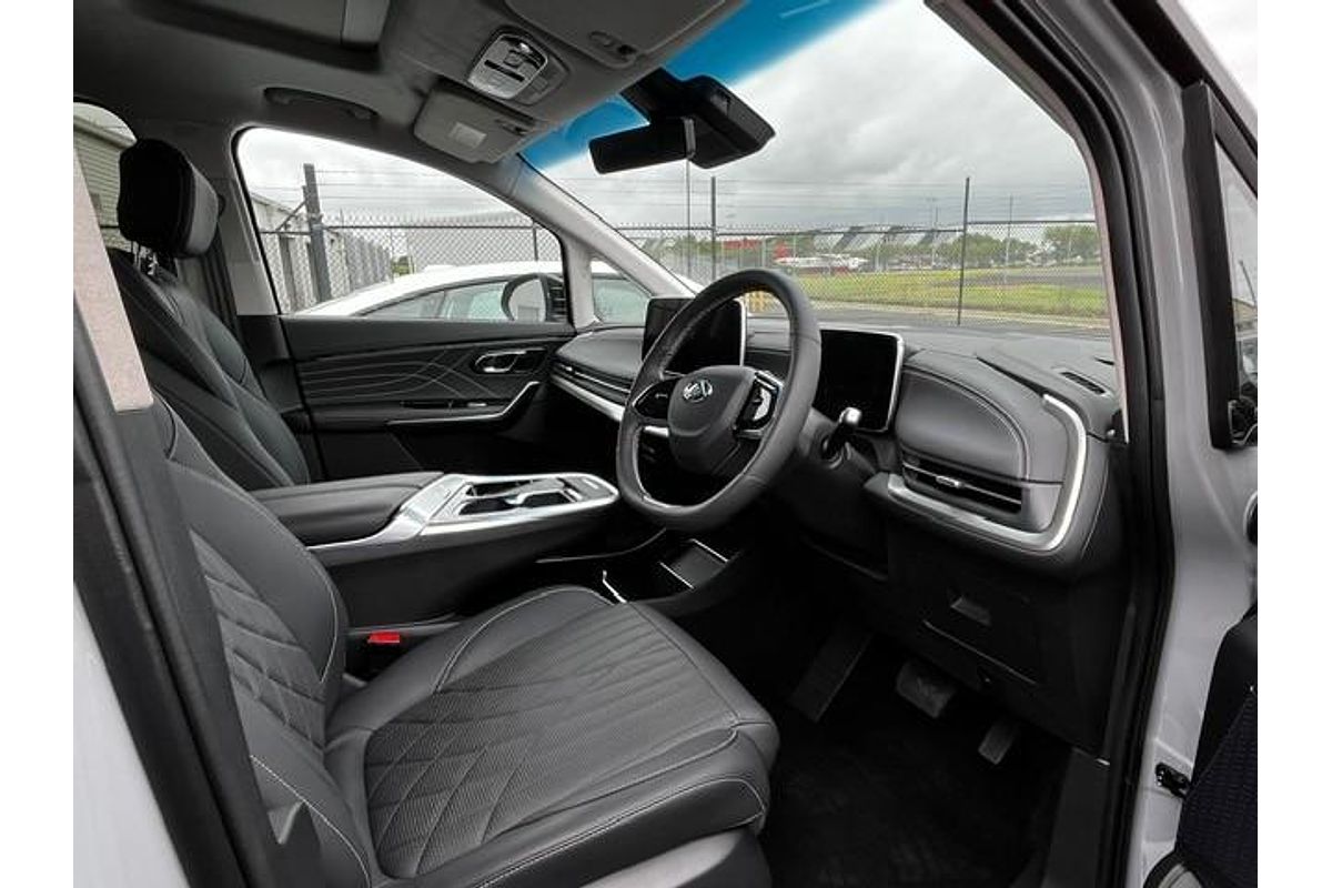 2023 LDV MIFA 9 Luxe