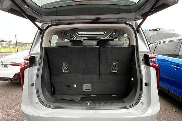 2023 LDV MIFA 9 Luxe
