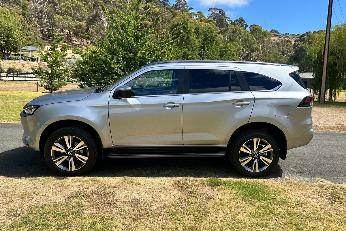 2024 Isuzu MU-X LS-T