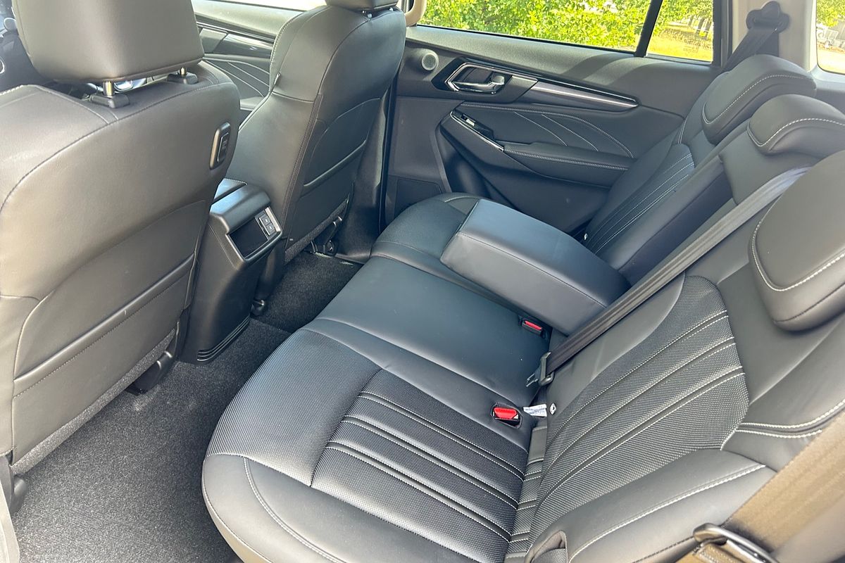 2024 Isuzu MU-X LS-T