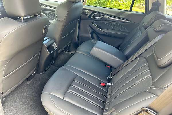2024 Isuzu MU-X LS-T