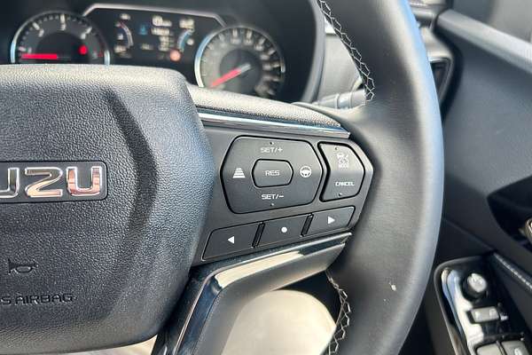 2024 Isuzu MU-X LS-T