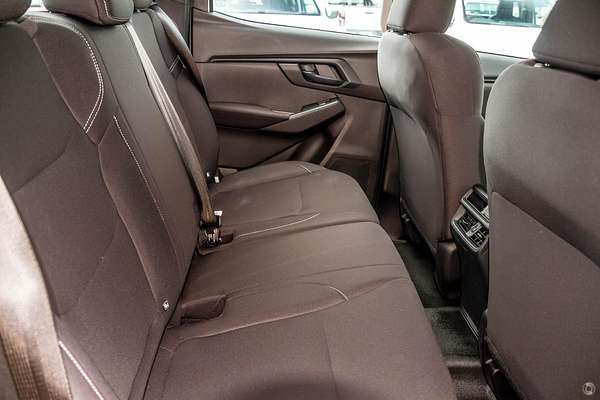 2023 Isuzu D-MAX SX 4X4